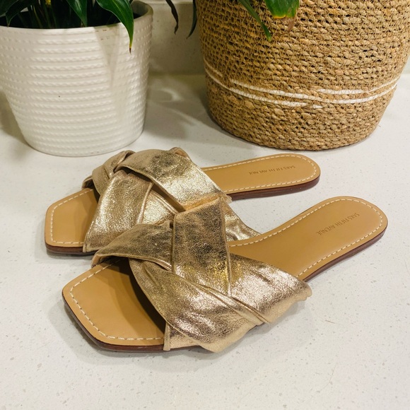 Saks Fifth Avenue Shoes - *SOLD* Saks 5th Avenue Gold Glitter Criss Cross Slip On Sandals Women’s 8.5